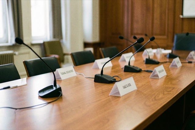 Central bank makes the case for charter reform in Senate